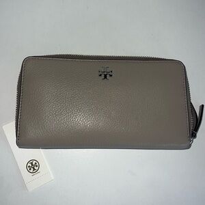Tory Burch Grey Leather Wallet